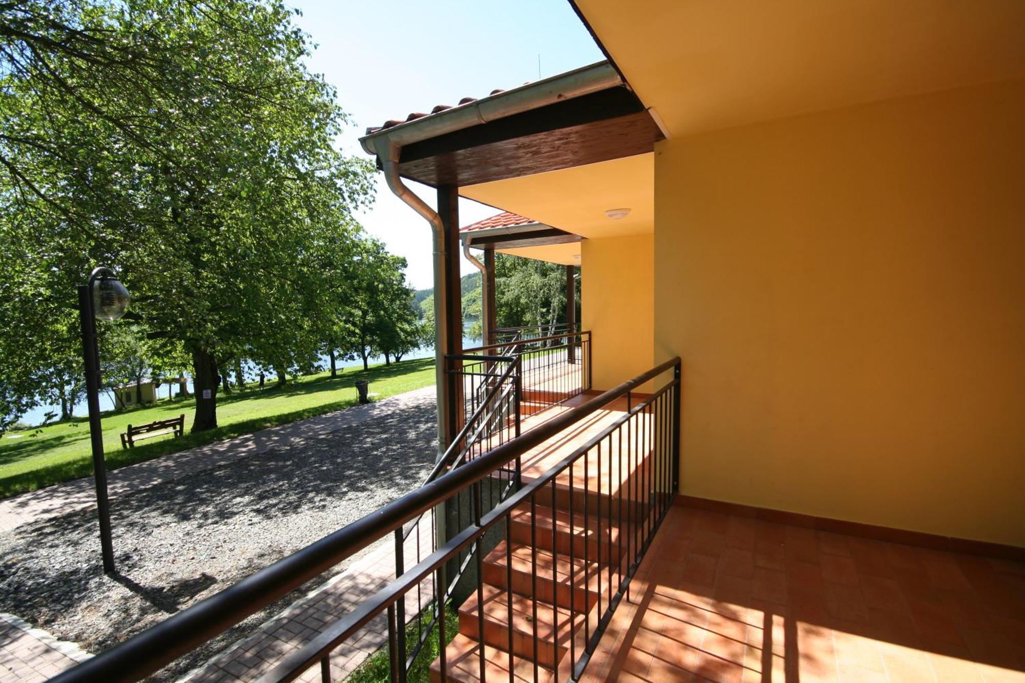 Resort Beach Nova Zivohost Krecovice Exterior photo